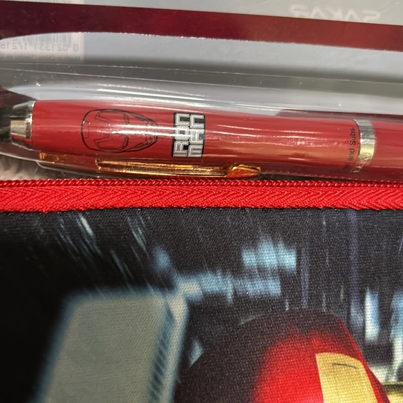 Iron Man tablet case and pen set! - Picture 3 of 4